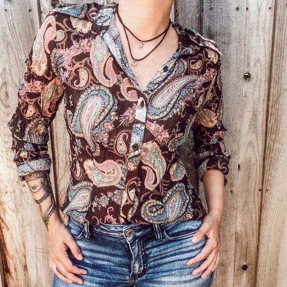 No Boundaries Paisley Blouse - Picture 4 of 11